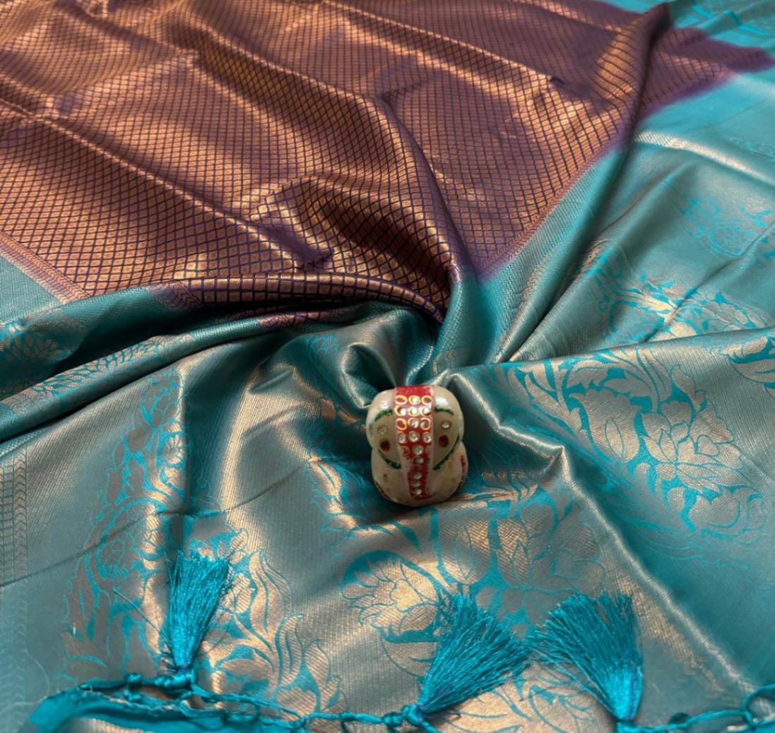 Premium Copper Softy Silk Saree with Blouse.