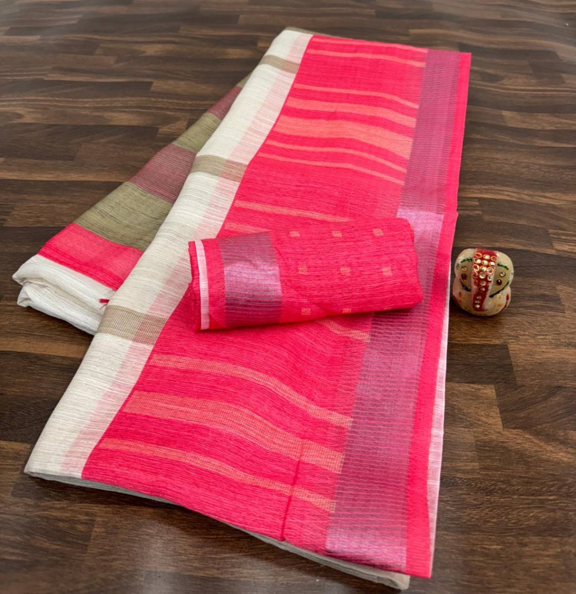 Slub Linen Sarees with Blouse.